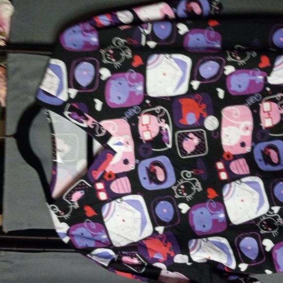 Kitty Scrub top - Picture 2 of 6